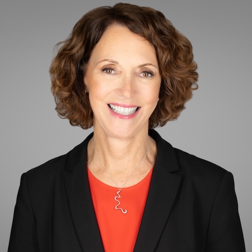 Lynn Osmond headshot