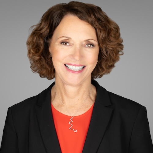 Lynn Osmond headshot